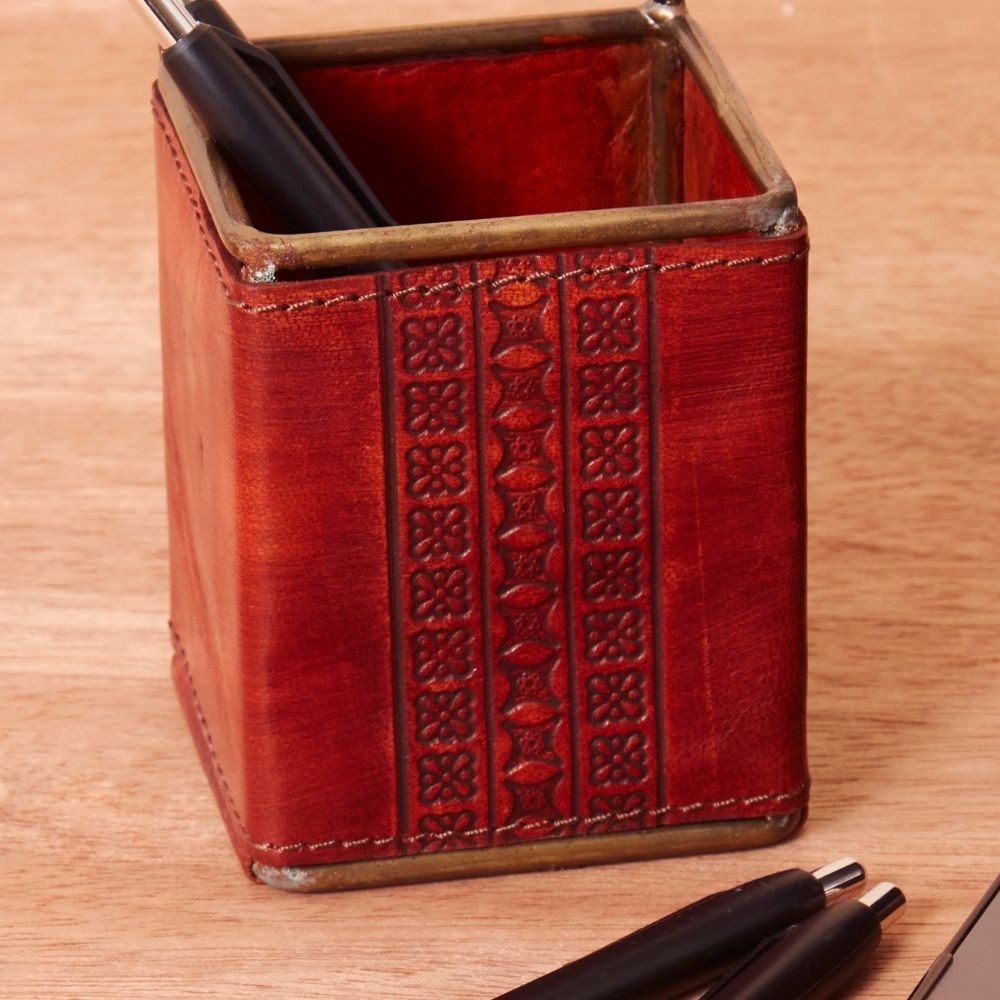 leather pen holder